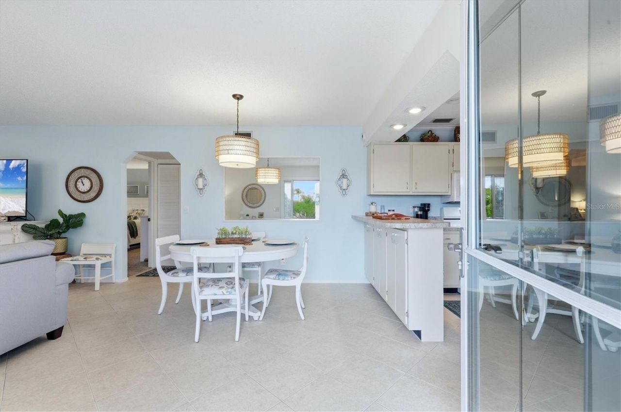 5400 34th Street W, Unit 2J, Bradenton, FL 34210 Photo