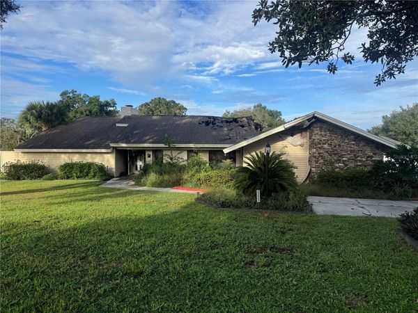 33923 SABAL WAY , LEESBURG, FL 34788