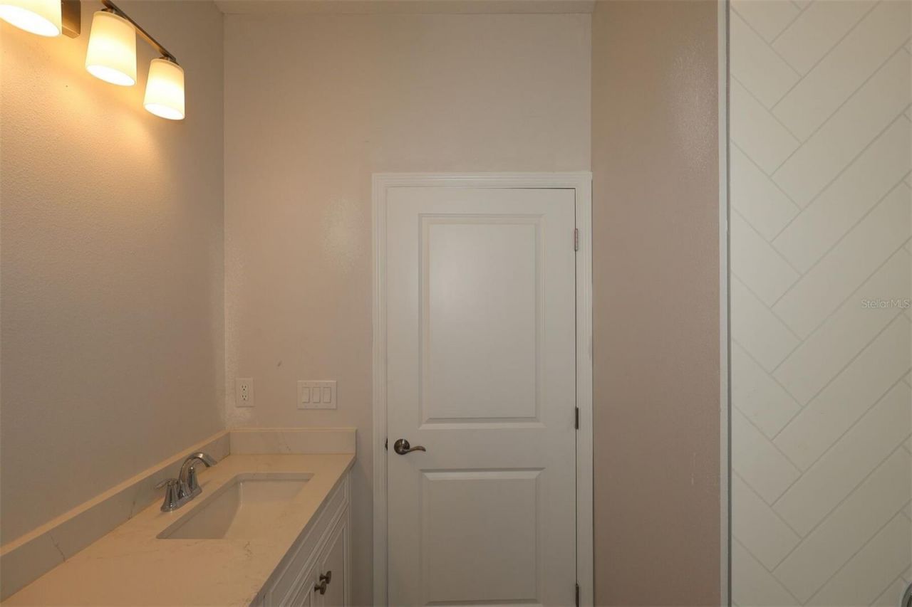 2909 Sweetgrass Lane , Zellwood, FL 32798 Photo
