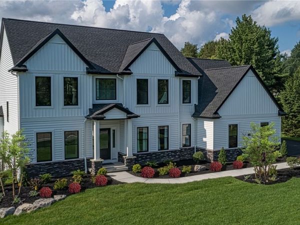 7424 Jewett Holmwood Road , Orchard Park, NY 14127