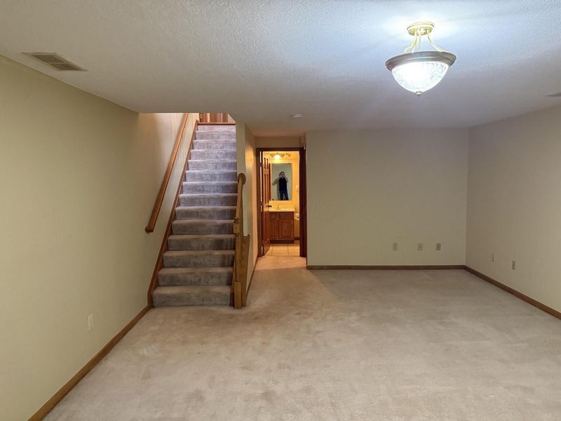 140 Hanover Court, Delaware, OH 43015 Photo 11
