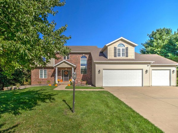 8215 W ROBERTSON Road, Edwards, IL 61528
