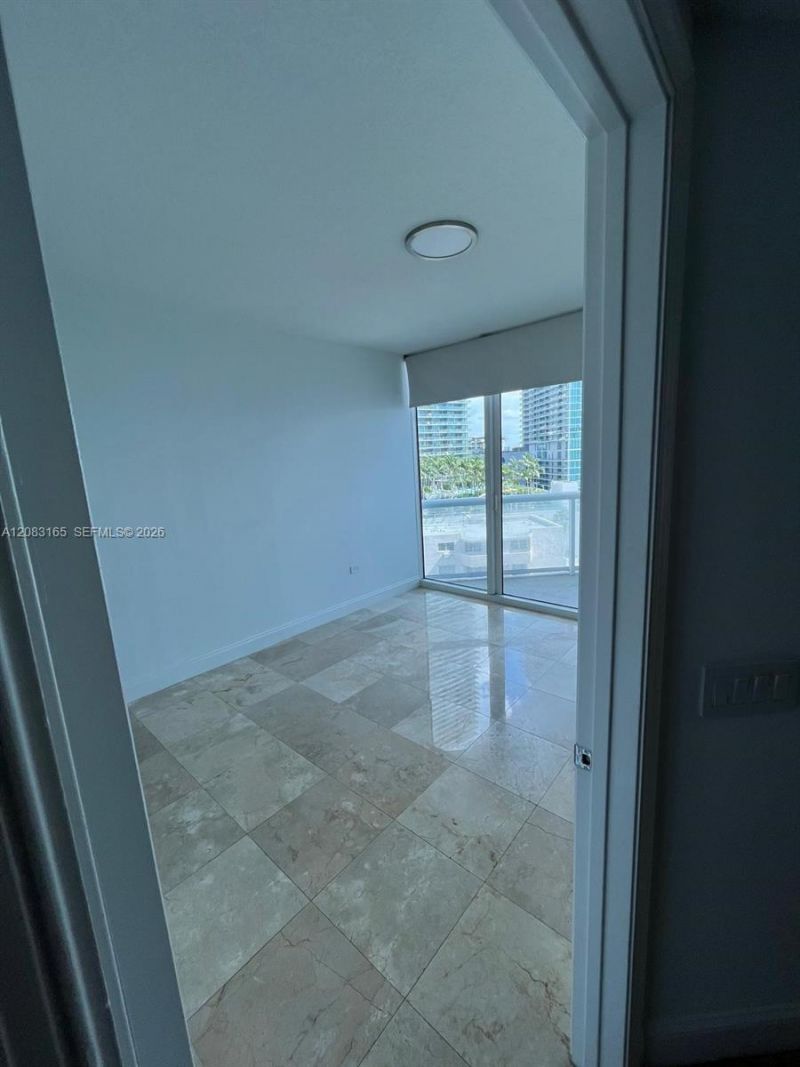 480 NE 30th St , Unit 902, Miami, FL 33137 Photo