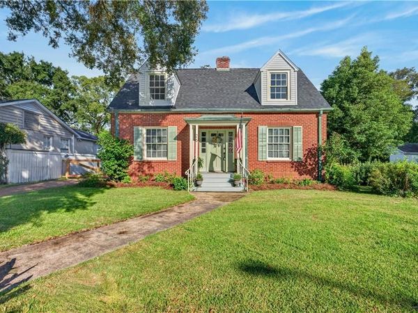 25 Benedict Place, Mobile, AL 36606