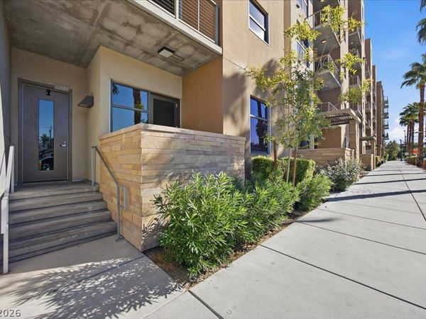 353 E Bonneville Avenue, Unit 121, Las Vegas, NV 89101
