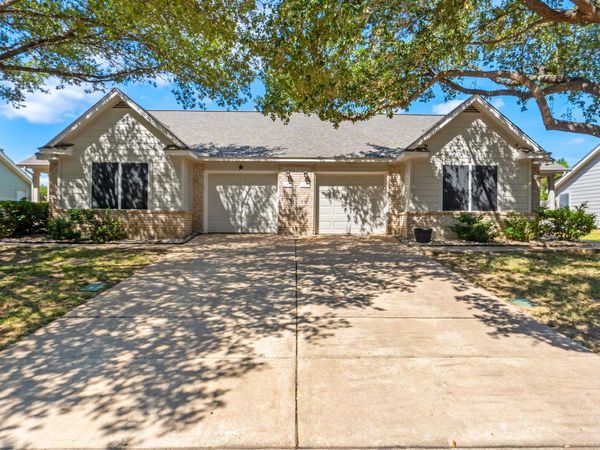 160 Prairie Springs LOOP, Georgetown, TX 78626