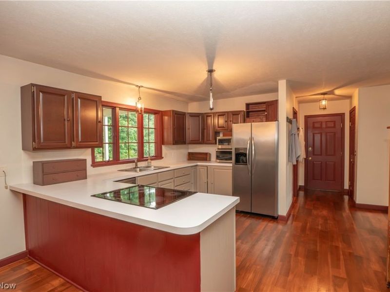 8019 Blendwood Avenue NE, Canton, OH 44721 Photo 14