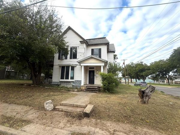 1201 Vincent Street , Brownwood, TX 76801