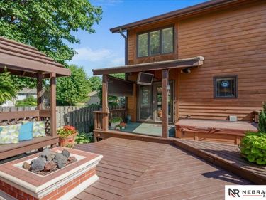 12357 Seward Street, Omaha, NE 68154