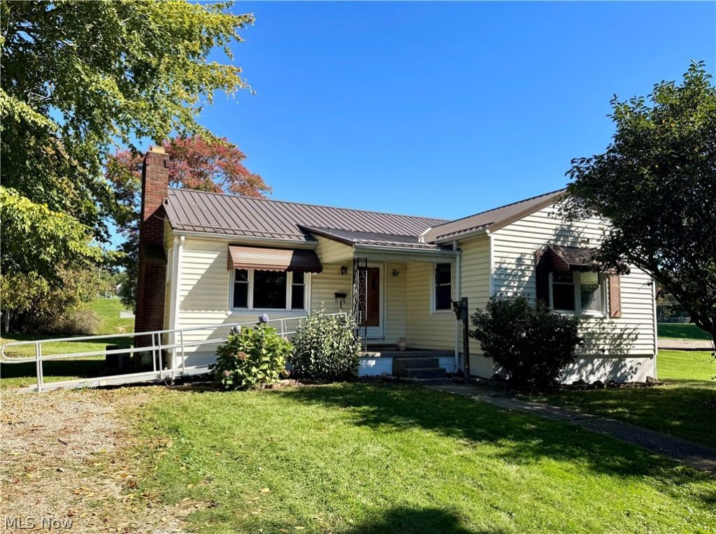 1400 S 15th Street, Coshocton, OH 43812 Main Photo
