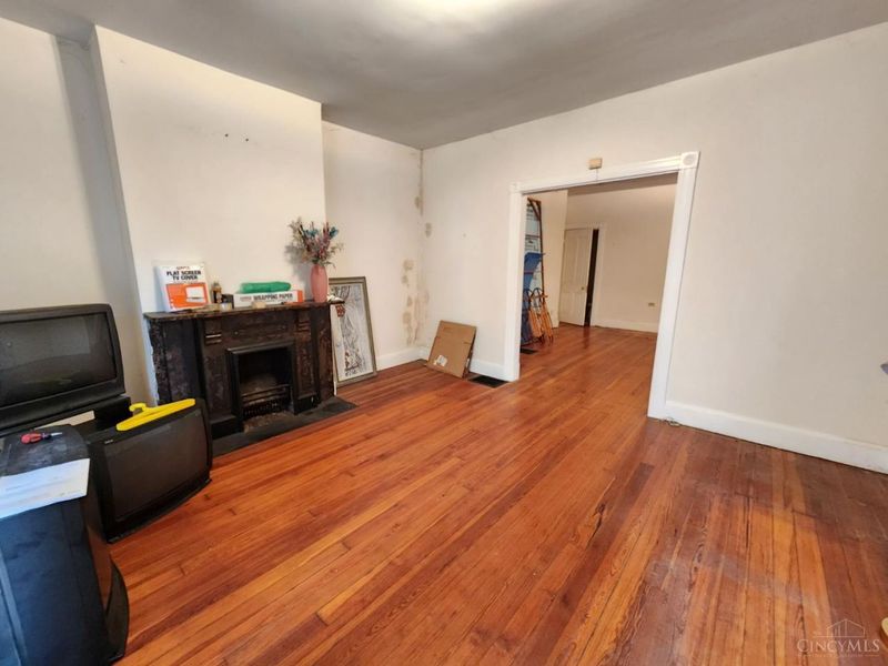1940 Fairfax Avenue, Cincinnati, OH 45207 Photo 2