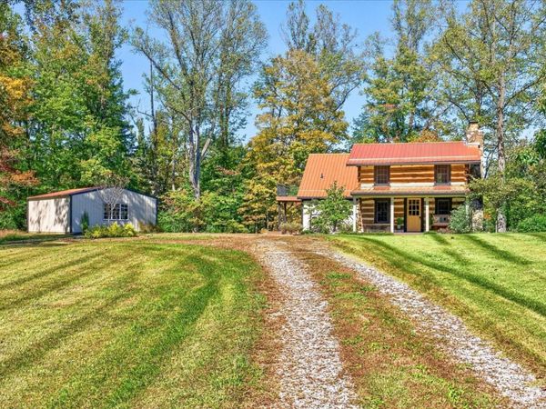 8125 W Prospect Road, Hillsboro, OH 45133