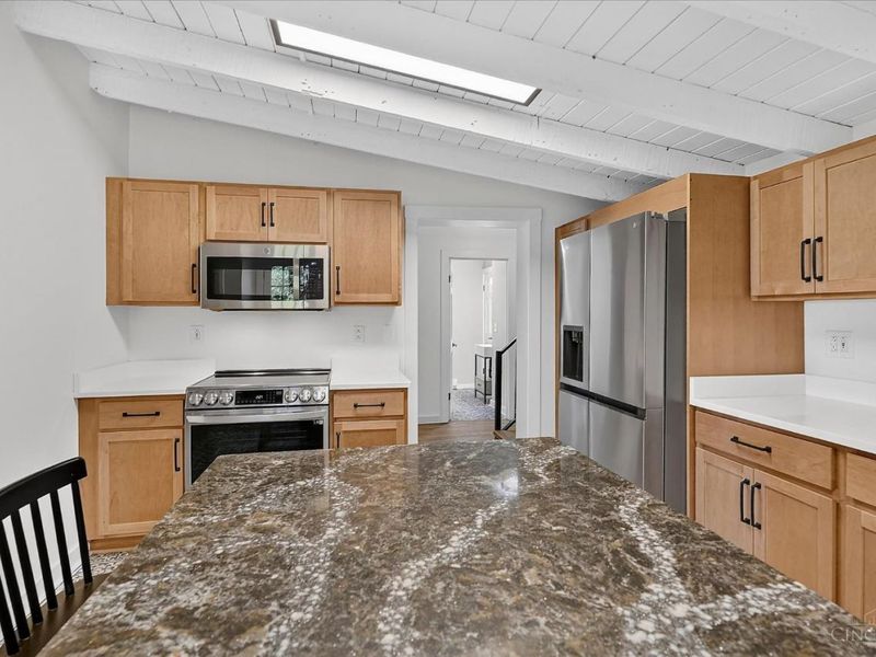 8125 W Prospect Road, Hillsboro, OH 45133 Photo 12