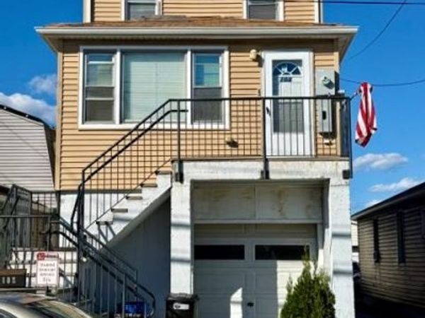 103 Noel Road , Broad Channel, NY 11693