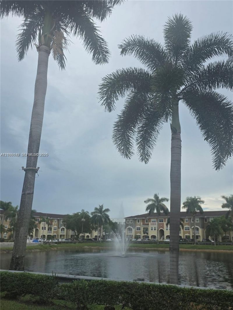 10885 NW 89th Ter , Unit 202, Doral, FL 33178 Photo