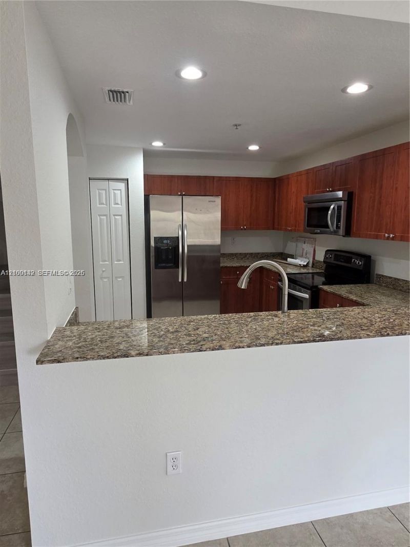 10885 NW 89th Ter , Unit 202, Doral, FL 33178 Photo