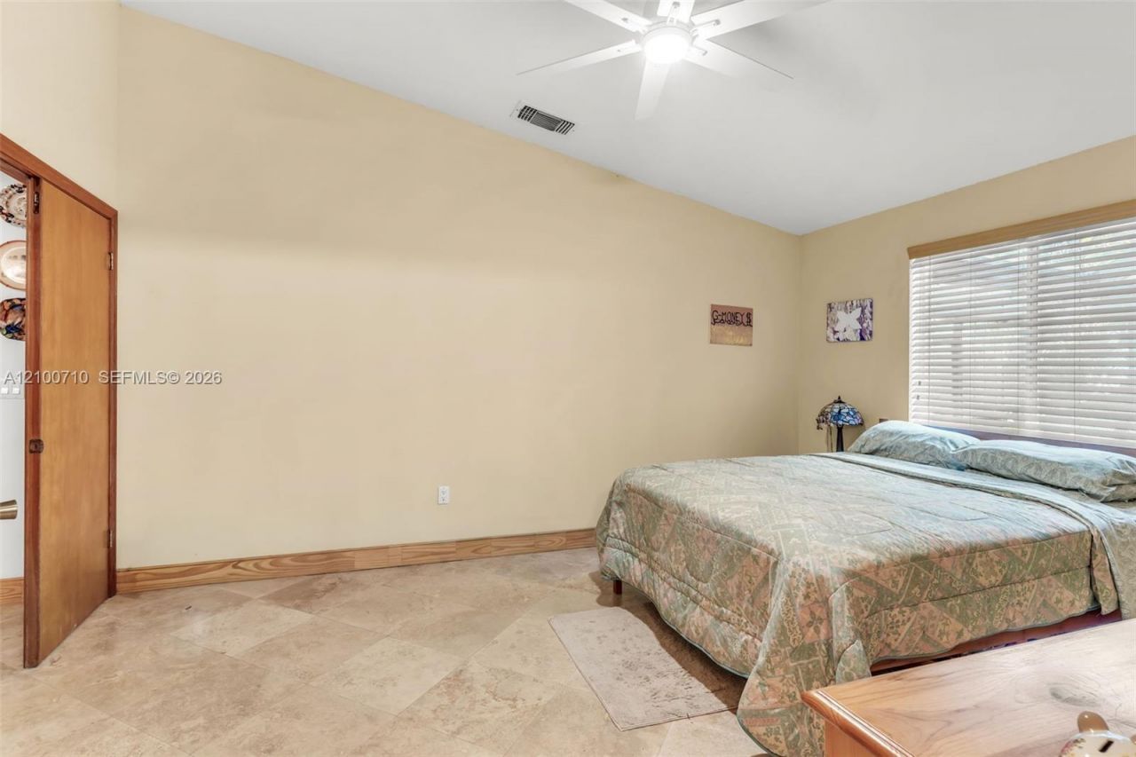 8514 SW 209th Ln, Cutler Bay, FL 33189 Photo