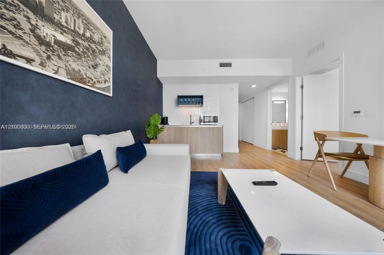 159 NE 6 St , Unit 1617, Miami, FL 33132 Photo