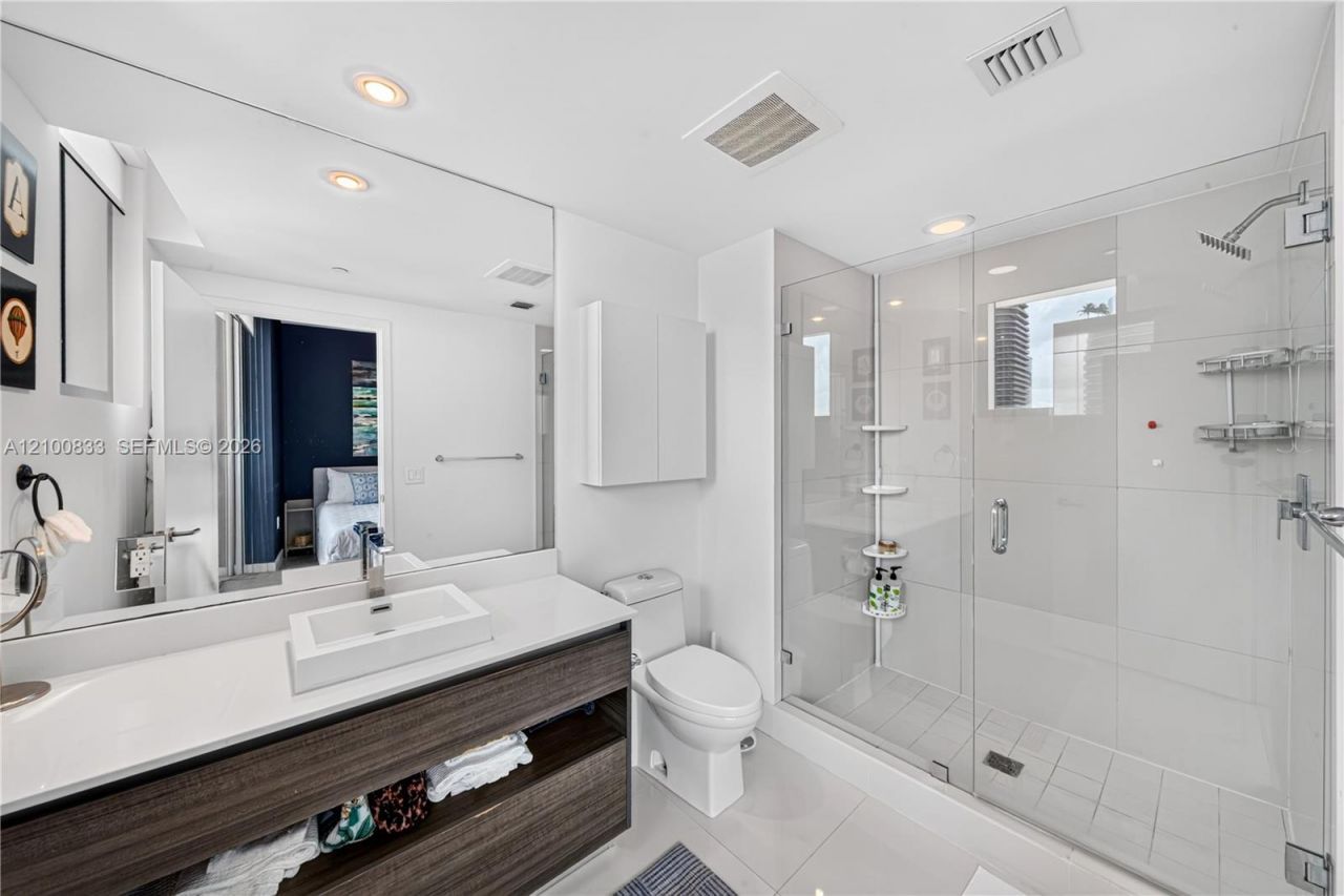 1100 S Miami Ave, Unit 3807, Miami, FL 33130 Photo
