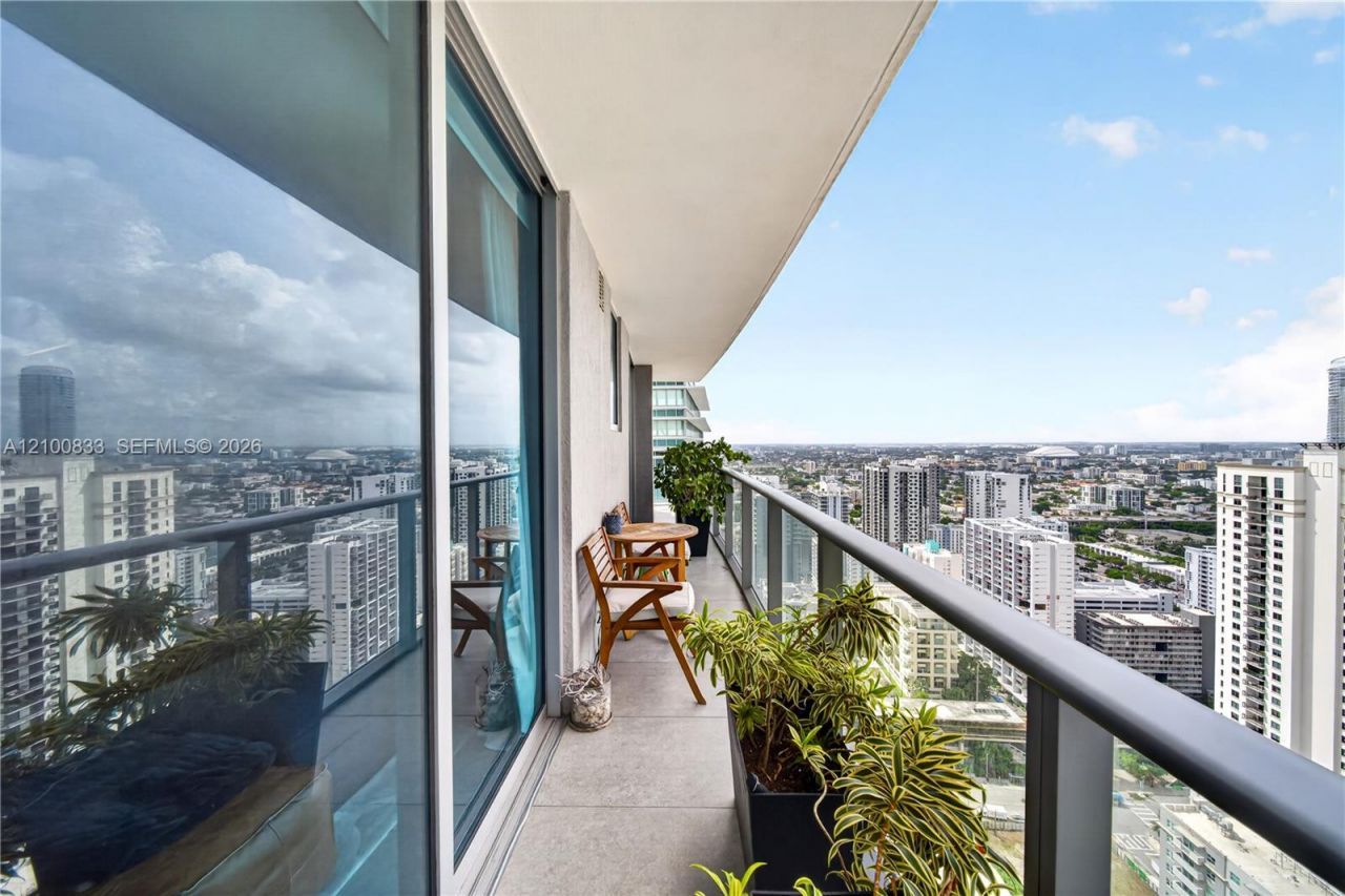 1100 S Miami Ave, Unit 3807, Miami, FL 33130 Photo