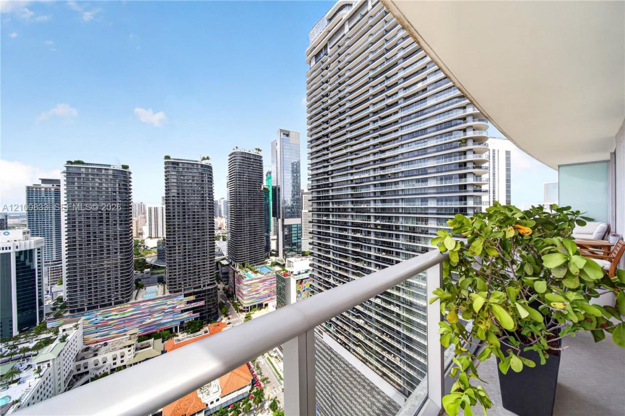 1100 S Miami Ave, Unit 3807, Miami, FL 33130 Photo