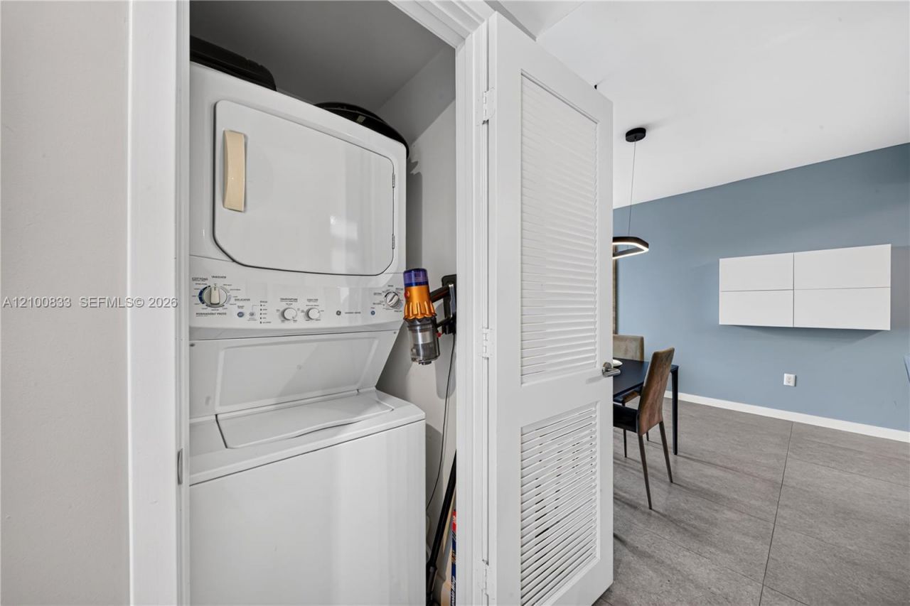 1100 S Miami Ave, Unit 3807, Miami, FL 33130 Photo