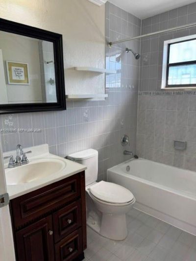 3230 SW 27th St , Unit 3232, Miami, FL 33133 Photo