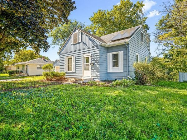 407 Glendale Avenue , Rockford, IL 61108