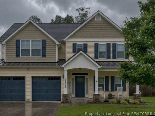 1504 Laguardia Drive, Hope Mills, NC 28348