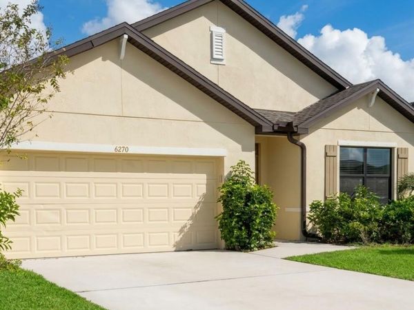6270 NW REGENT Street, Port St. Lucie, FL 34983