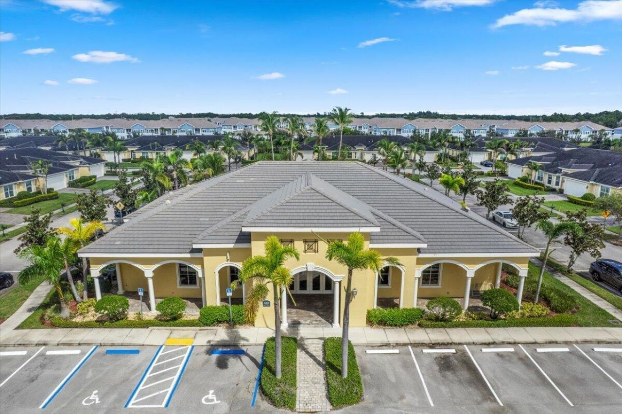 6270 NW Regent Street, Port Saint Lucie, FL 34983 Photo
