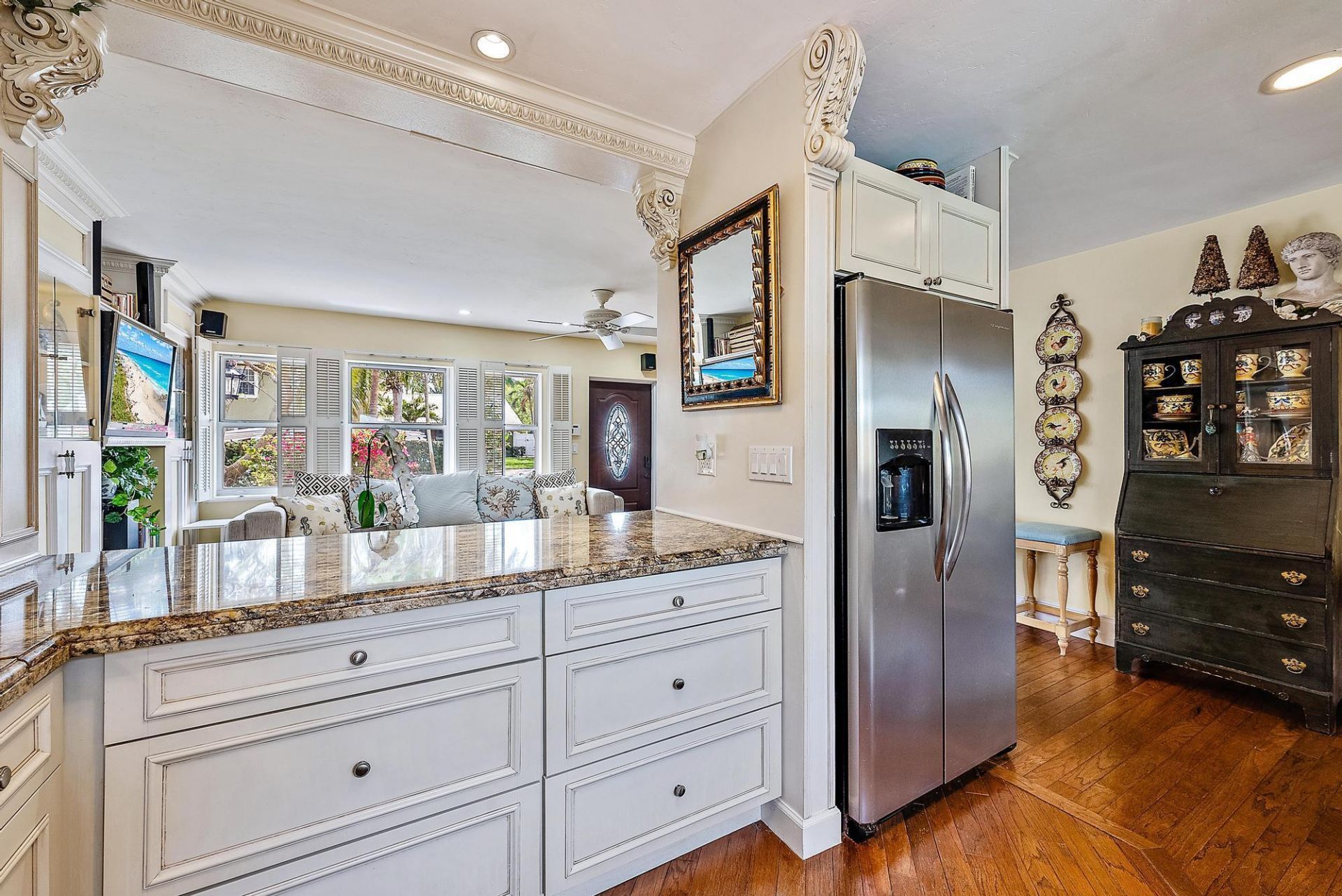 245 Arlington Road, West Palm Beach, FL 33405 Photo