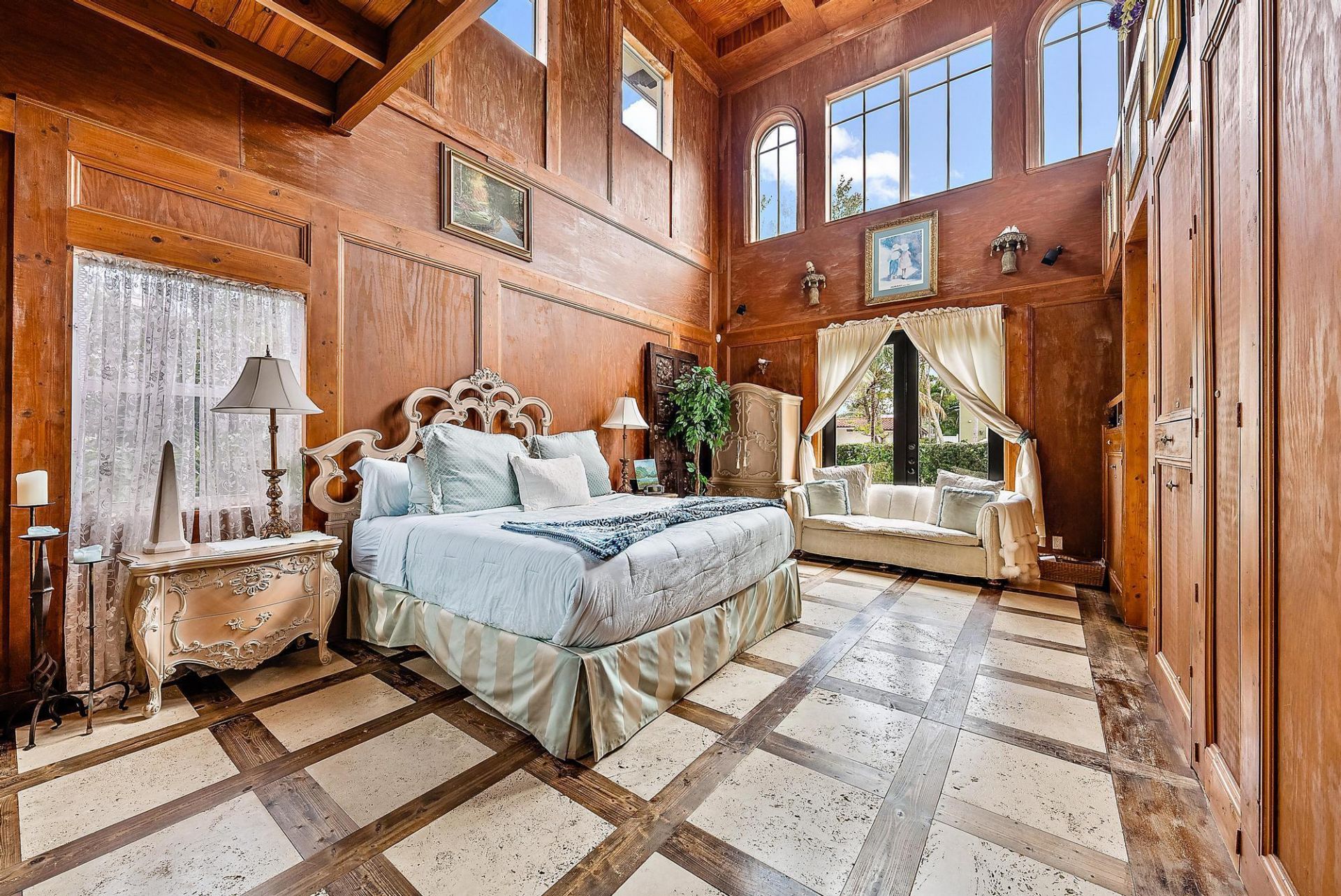 245 Arlington Road, West Palm Beach, FL 33405 Photo