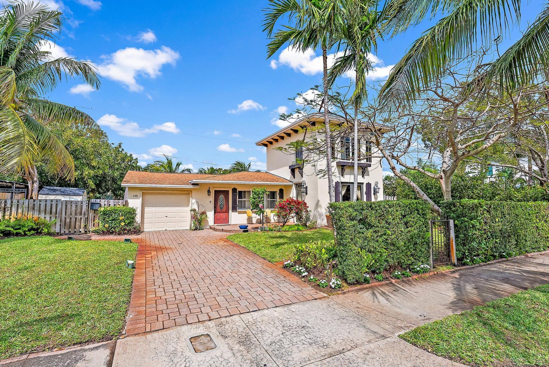 245 Arlington Road, West Palm Beach, FL 33405 Photo