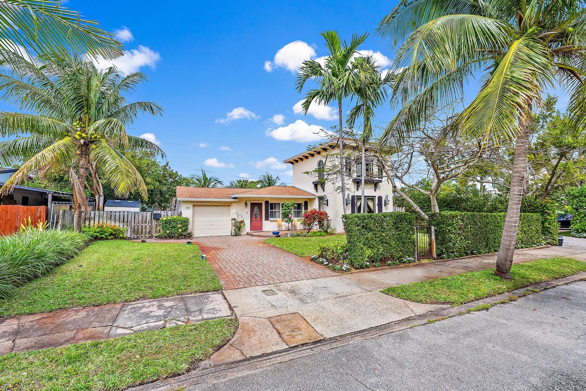 245 Arlington Road, West Palm Beach, FL 33405 Photo