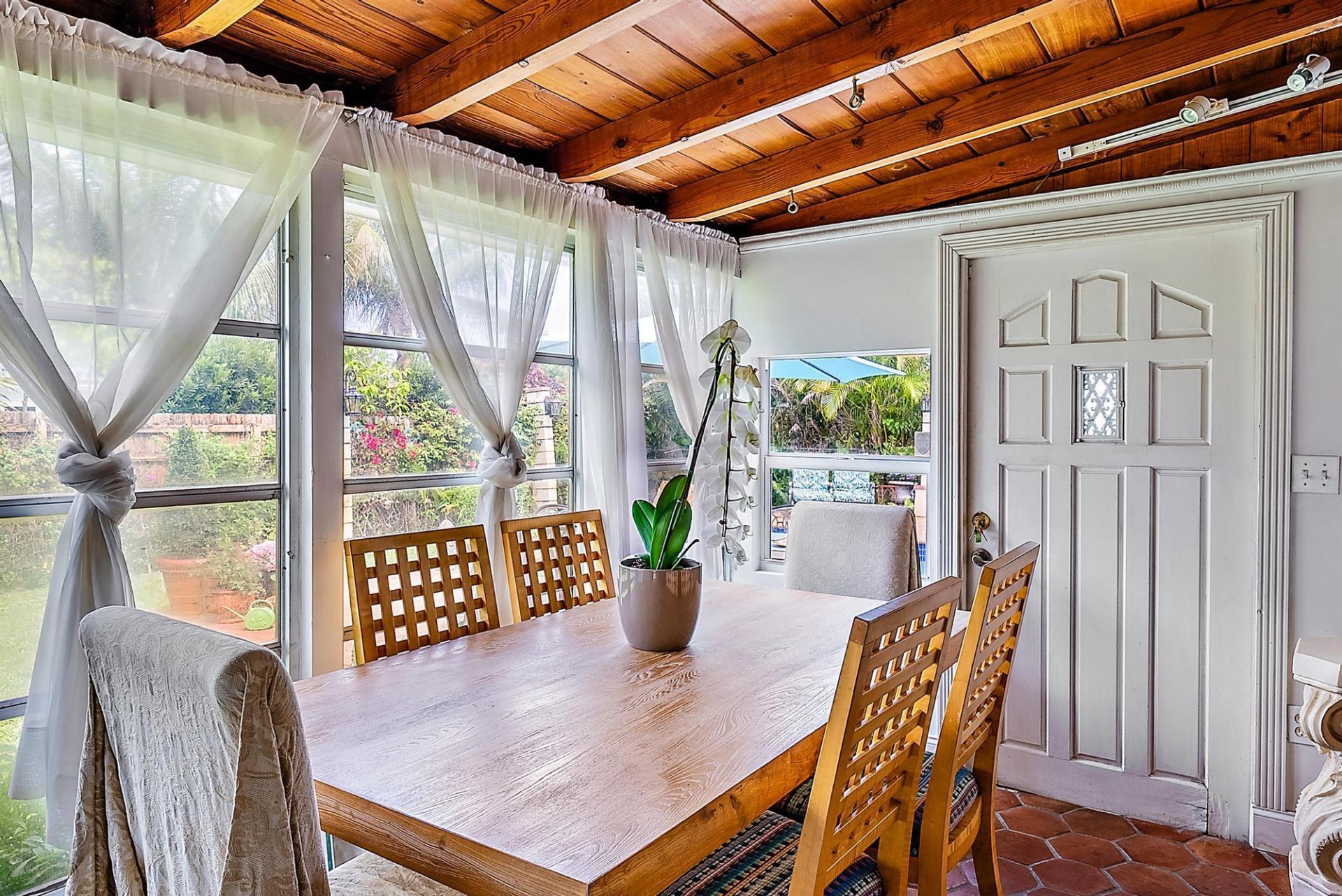245 Arlington Road, West Palm Beach, FL 33405 Photo