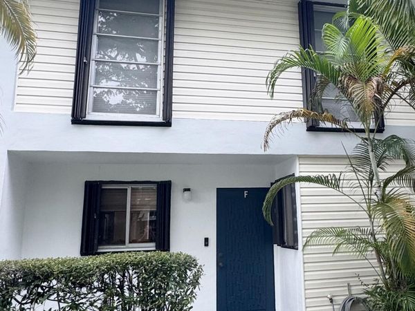 3321 Farragut Street, Unit 7F, Hollywood, FL 33021