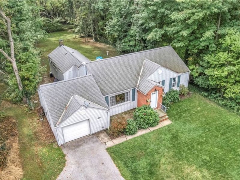 7454 Broadmoor Circle, Mentor, OH 44060 Photo 3