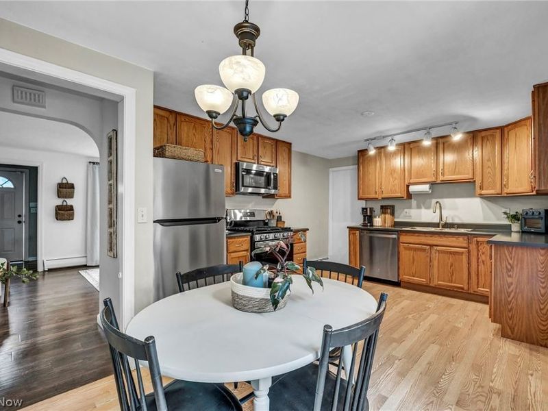 7454 Broadmoor Circle, Mentor, OH 44060 Photo 7