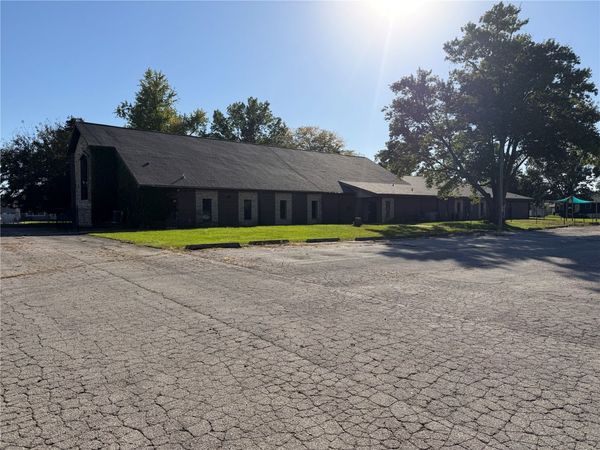2770 18th Avenue, Marion, IA 52302