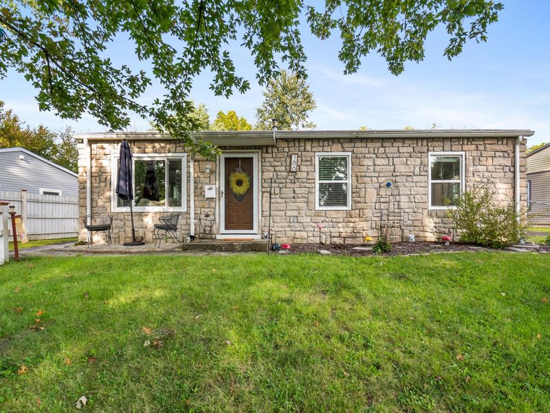186 Sunset Drive S, Johnstown, OH 43031 Photo 1