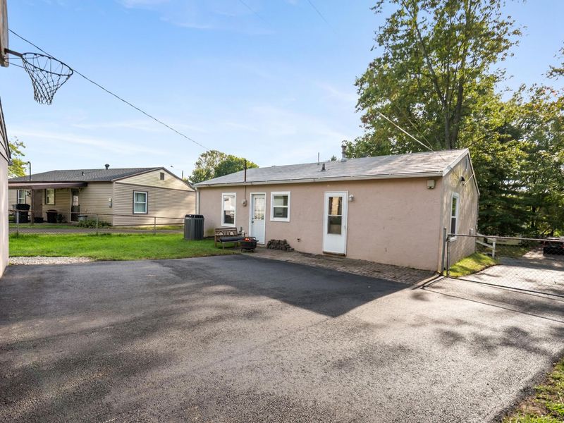 186 Sunset Drive S, Johnstown, OH 43031 Photo 21