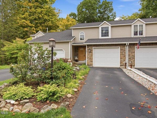 83 Woodside Drive, Albany, NY 12208