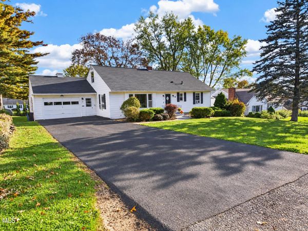 37 Coolidge Road, Amsterdam, NY 12010