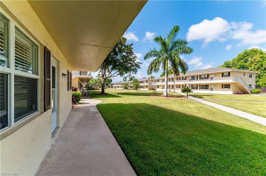 3325 Airport Rd N, Unit T1, Naples, FL 34105 Photo