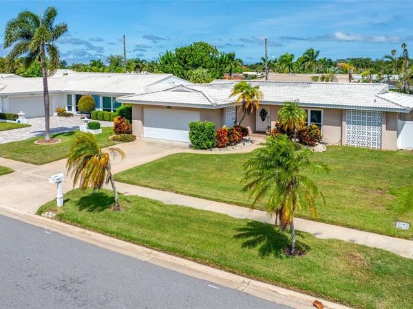 14921 SOVEREIGN DRIVE , LARGO, FL 33774