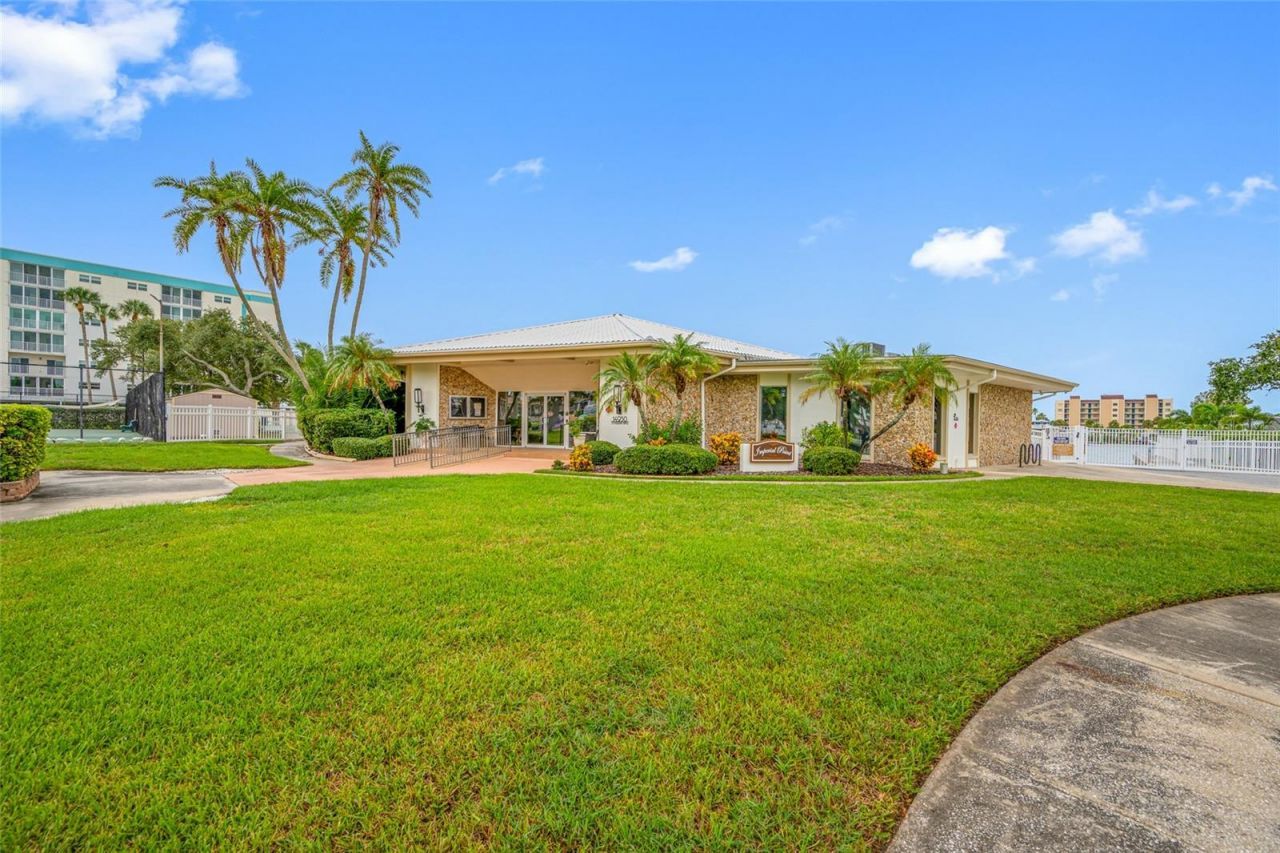 14921 Sovereign Drive , Largo, FL 33774 Photo
