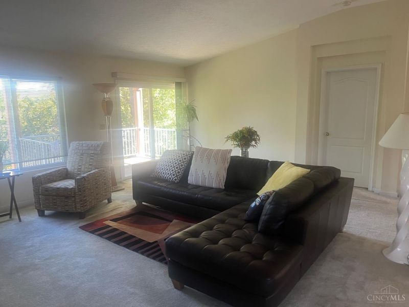 5392 Scarletoak, Cincinnati, OH 45239 Photo 3