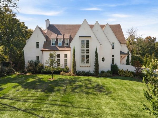 705 Georgetown Dr , Nashville, TN 37205
