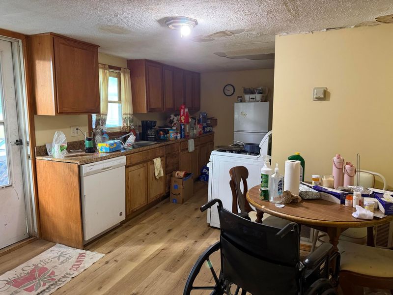 10498 Mill Street , Rockbridge, OH 43149 Photo 4